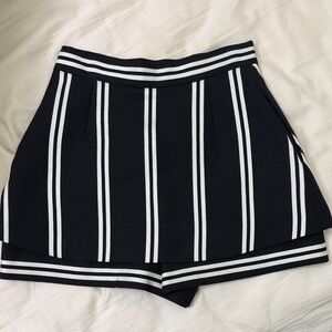 Maje Black and White Striped Skorts